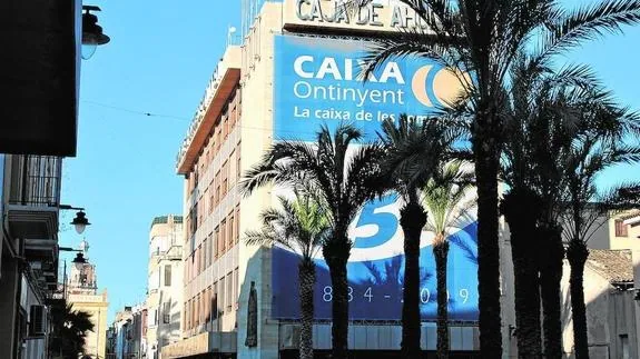 Histórica sede central de Caixa Ontinyent en esta localidad valenciana.