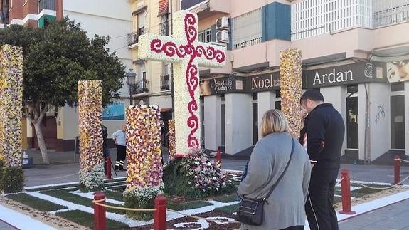 La Cruz de la falla Plaça de la Creu-els Àngels, ganadora del primer premio.