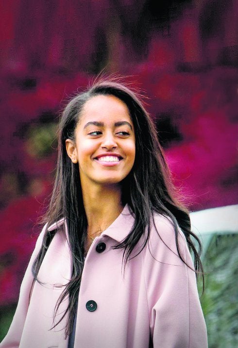 Malia Obama, de 17 años, retratada el mes pasado en la Casa Blanca. :: Jim Lo Scalzo/efe