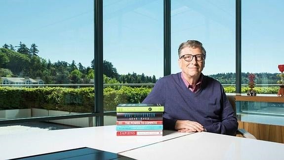 Bill Gates te recomienda cinco libros para este verano