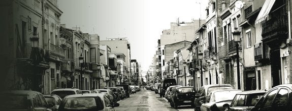 Degradación.  Calle de la  Barraca, donde  hay muchas casas  en mal estado. 