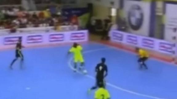 El gol de videojuego de Puyol