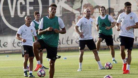 Vuelven las pruebas de esfuerzo en el entrenamiento del Valencia CF