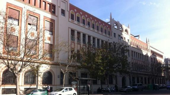Fachada del Colegio Sagrado Corazón -Esclavas- de Valencia