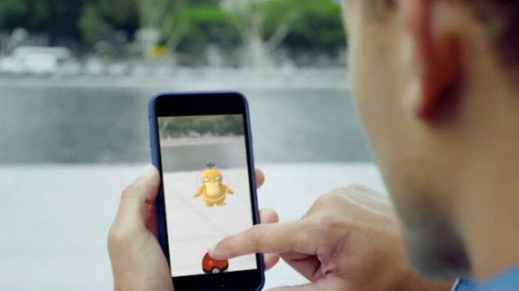 Jugar a 'Pokémon Go' te puede llevar a la cárcel