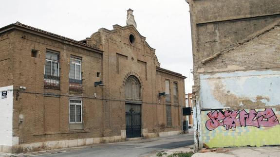 Sarrià recuerda que la Lonja de Pescadores de Valencia iba a ser derribada con el PP