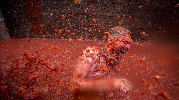 La Tomatina de Buñol 2016 cumple su rito anual