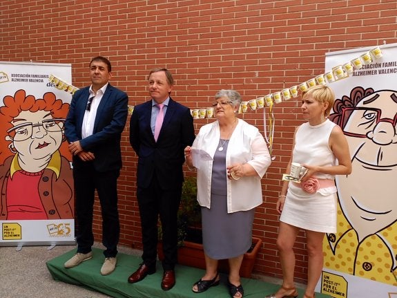 José Manuel Benet, Juan Carlos Moragues, Juana García y Ana Morón presentan la campaña. :: lp