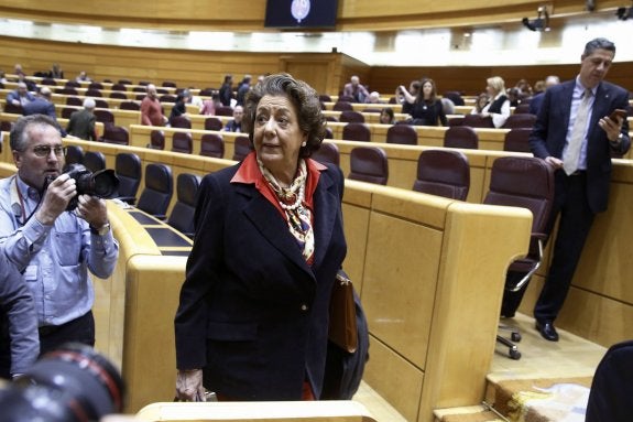 La exalcaldesa de Valencia Rita Barberá, en una sesión plenaria del Senado. :: efe/kiko huesca