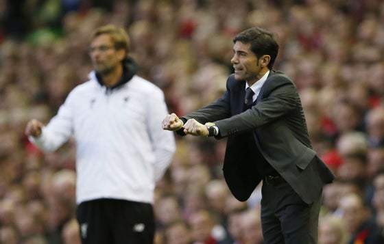 Marcelino, junto a Klopp, en el Liverpool-Villarreal de Europa League.