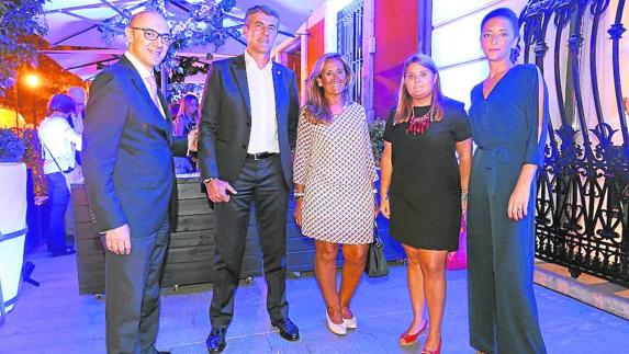 Vicente Juanis, José Luis Avilés, Carmen Descals, Marta Gardell y María Revert.