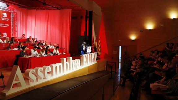 La asamblea de EUPV, en pleno apogeo. 