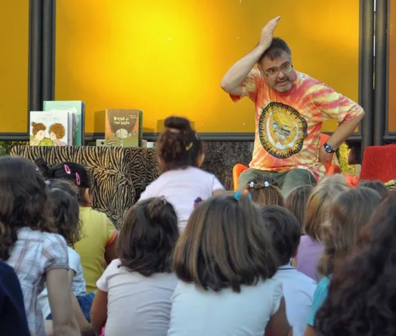 El Gran Jordiet, uno de los participantes en el festival Cultura als Barris. :: ayto. valencia