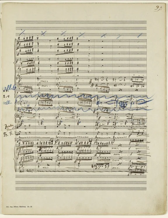 El manuscrito de 'Resurrección' Segunda Sinfonía de Gustav Mahler, con correcciones de su mano. Abajo, el compositor. :: EFE