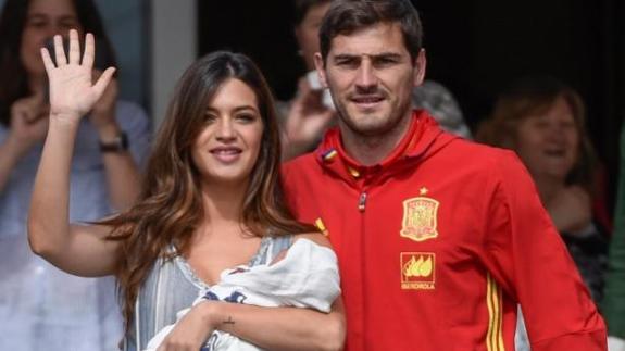 Iker Casillas y Sara Carbonero bautizan a Lucas en Oporto