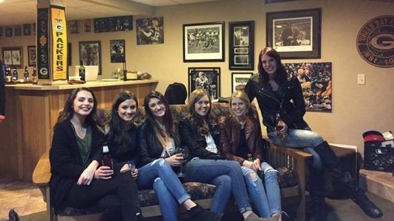 Solución | Hay algo extraño en esta foto, ¿lo encuentras?