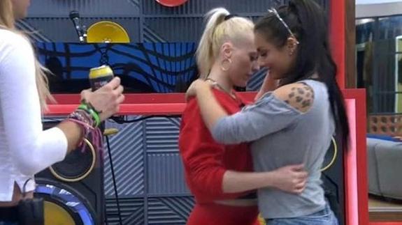 'Gran Hermano VIP 5' | Daniela Blume confiesa que le gusta Elettra Lamborghini