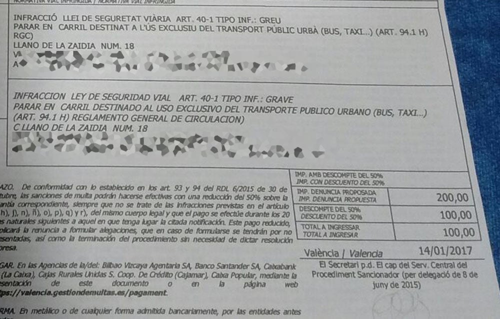 Multa de 200 euros por parar en un carril bus de Valencia para que baje un pasajero