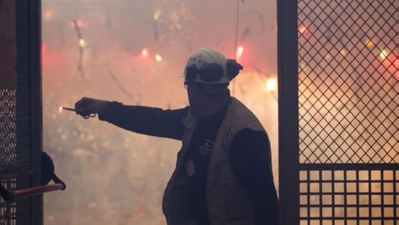 Mascletà en las Fallas de Valencia.