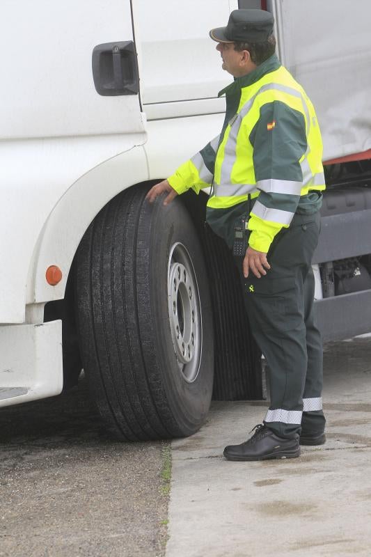 Tráfico inicia una campaña para reducir los accidentes con camiones