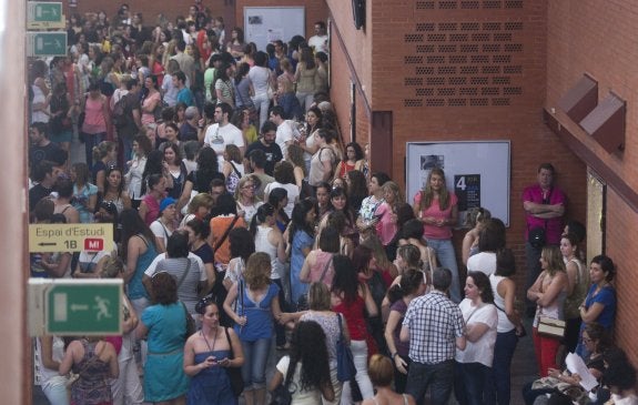 Las enfermeras de la oposición de 2008 aún no ocupan sus plazas