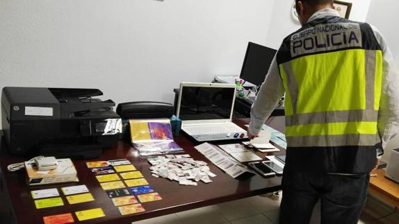 Detenido en Valencia un italiano que utilizó 40 identidades falsas para defraudar más de 80.000 euros