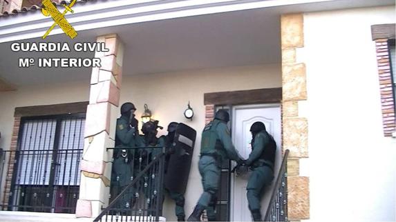 La Guardia Civil desarticula un grupo criminal y recupera efectos valorados en medio millón de euros