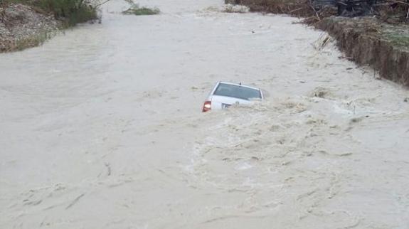 La localidad castellonense de Ares del Maestrat amaneció ayer cubierta de nieve. :: ayuntamiento de Ares del Maestrat