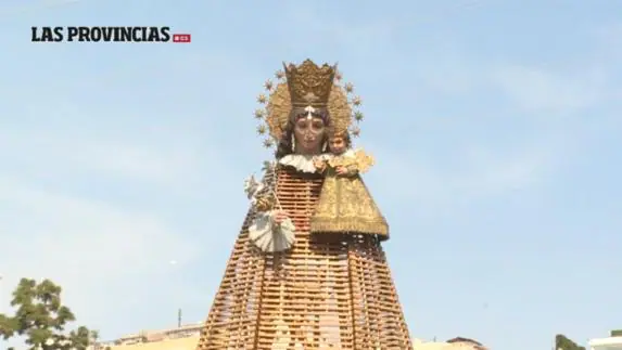 Estructura de la Virgen de los Desamparados para la Ofrenda.