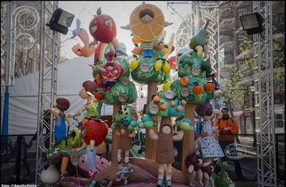 Monumento infantil de la Falla Exposición-Micer Mascó.