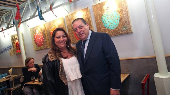 La artista Josita Boluda junto a su hermano, el empresario Vicente Boluda.