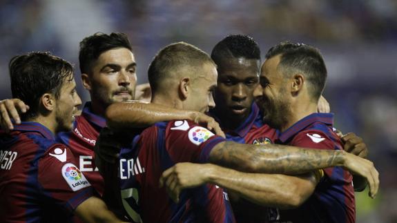 El Levante UD busca tres récords históricos en Segunda división