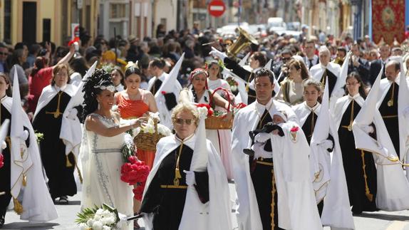 Un vistoso momento de la Semana Santa Marinera.