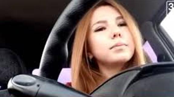 Una joven muere mientras hacía un directo por Facebook desde su coche