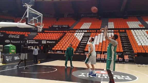 Valencia Basket vs Unicaja | Musli se prueba en la Fonteta horas antes de la final de la Eurocup