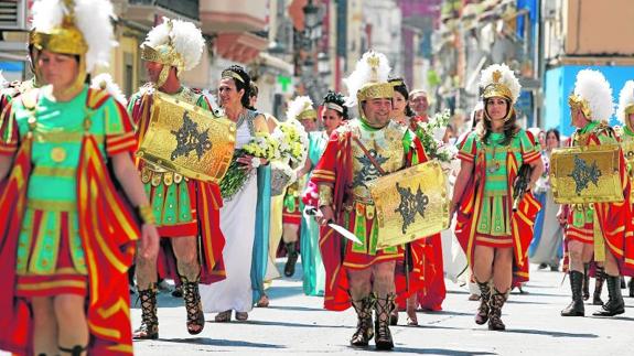 Desfile de Resurreción de la Semana Santa Marinera de Valencia.