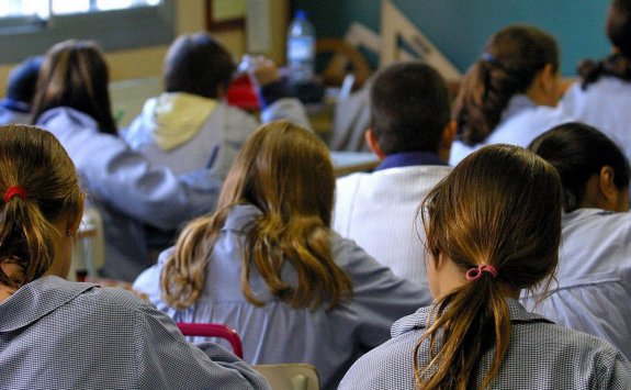 Alumnos de un centro concertado en clase. 