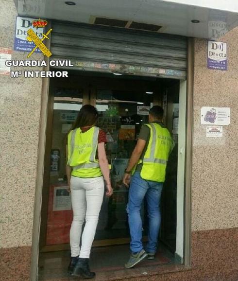 Desarticulan en Elda un grupo criminal de mujeres que hurtaba en mercadillos