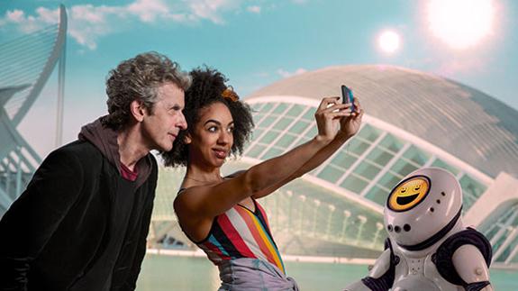 Los protagonistas de 'Doctor Who', en Valencia. :: bbc