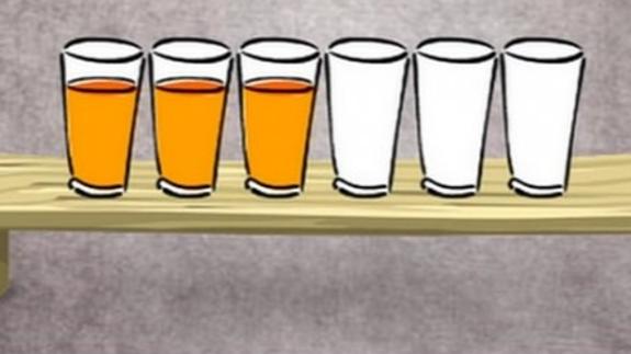 Alterna los vasos moviendo sólo uno