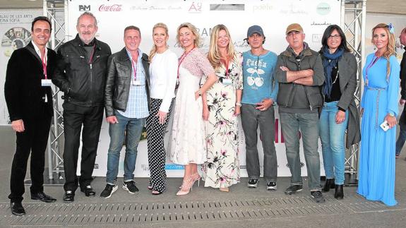 Concha Galán junto a los organizadores de la gala.