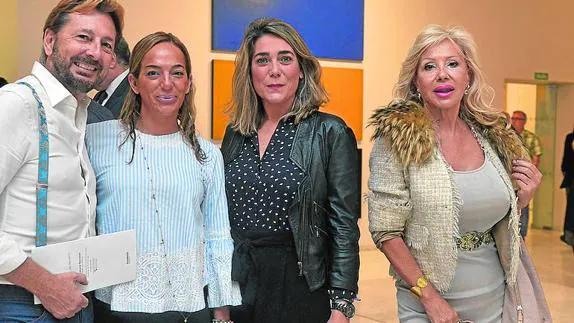 Javier Martínez, Paula Alcón, Nuria García y Coté Soler.