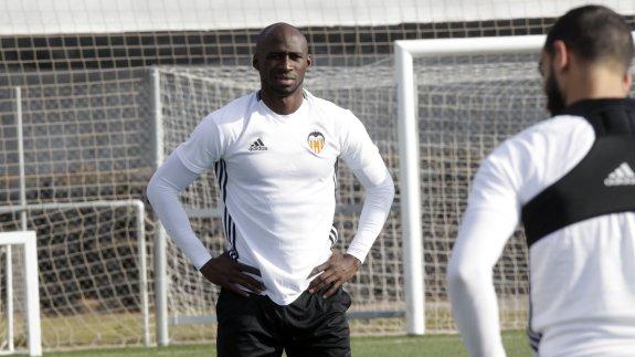 Mangala: «Estoy en el mercado de fichajes»