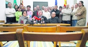 Los artistas acusan a las fallas de Especial de promover el desempleo