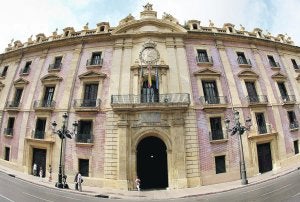 Fachada de la sede del Tribunal Superior de Justicia de la Comunitat Valenciana. ::                             EFE/MANUEL BRUQUE