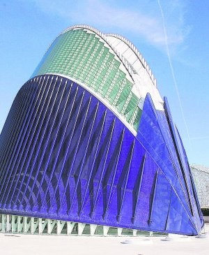 El Gobierno presume del Ágora en Rusia mientras el PSPV lo cuestiona