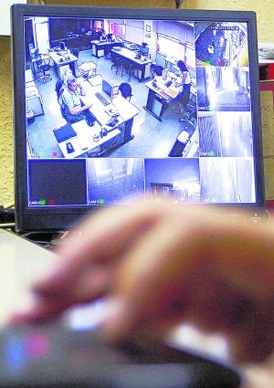 La Policía sólo acudirá a las casas si la alarma suena tres veces o está confirmado el delito