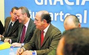 Fabra no descarta el copago si los actuales ajustes no funcionan