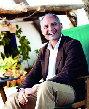 El expresidente Francisco Camps, en una de las imágenes cedidas por la revista. / TELVA