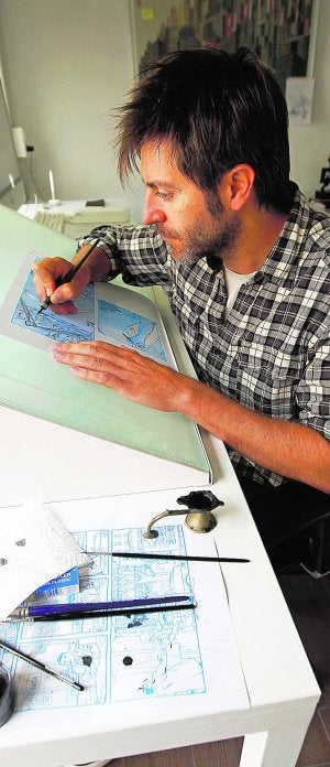 Paco Roca, en su estudio. / Txema Rodríguez